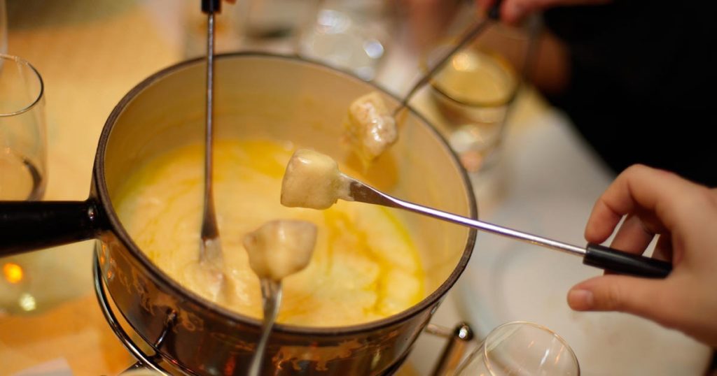 Nos pronostiqueurs experts ajoutent leurs pronostics nous les filtrons pour vous et affichons les meilleurs pronostics sur suisse d'aujourd'hui et ceux de ce. Suisse Foot . Swiss foods you need to try in your lifetime